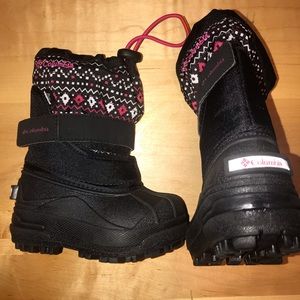 New in box Toddler Columbia snow boots sz. 6